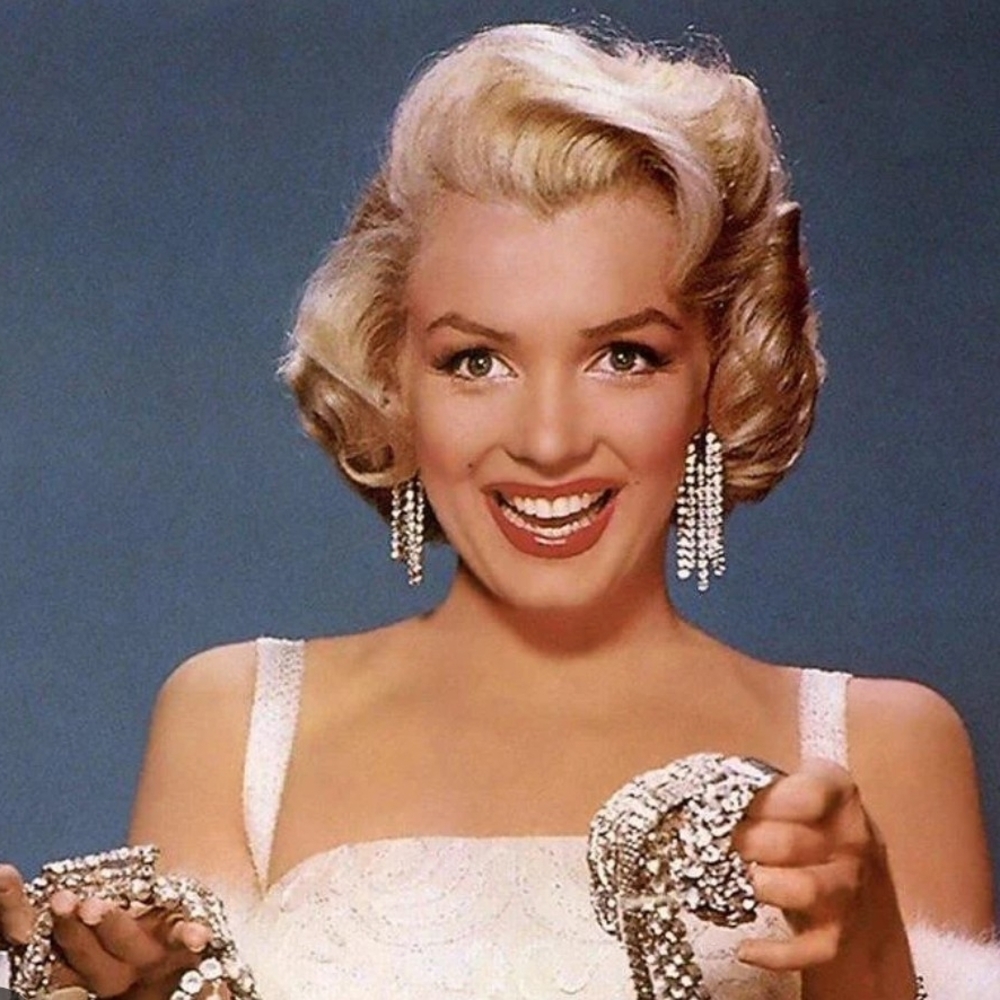 Marilyn Monroe Earrings Bundle